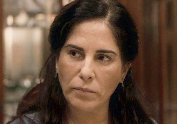 'Éramos Seis': Lola recebe carta no nome de Júlio e entra em desespero