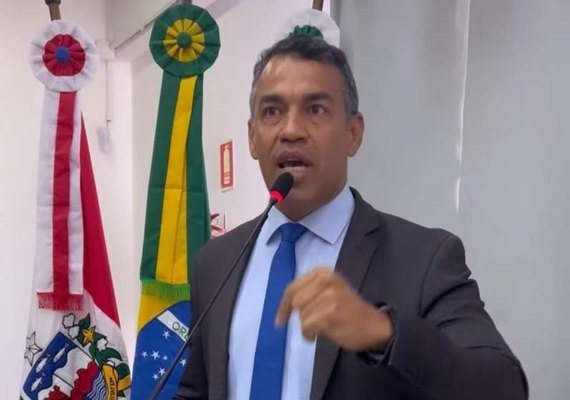 Vereador Siderlane combate fake news e ações inconstitucionais na Câmara