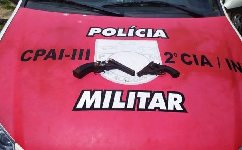Policiais militares prendem dupla e apreendem armas de fogo no Norte de Alagoas