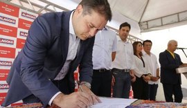 Renan Filho assina ordem de serviço e autoriza reforma do Hemoal
