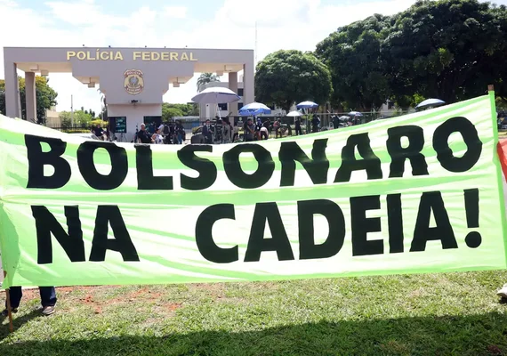 Bolsonaro ficará em cela da PF com 12 m², frigobar e banheiro privado