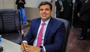 Vereador assume liderança do prefeito na Câmara de Maceió