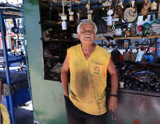 Compra, venda e troca: Feira do Rato segue viva