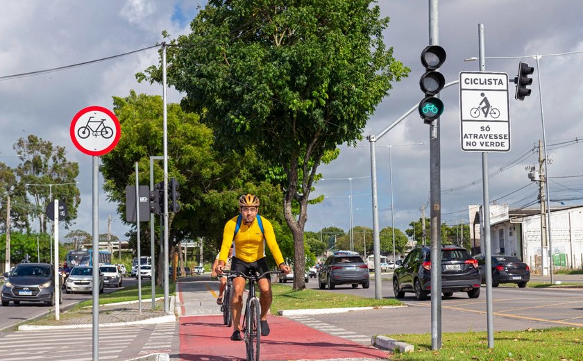 Ciclovia da Avenida Durval de Goés Monteiro está 100% concluída