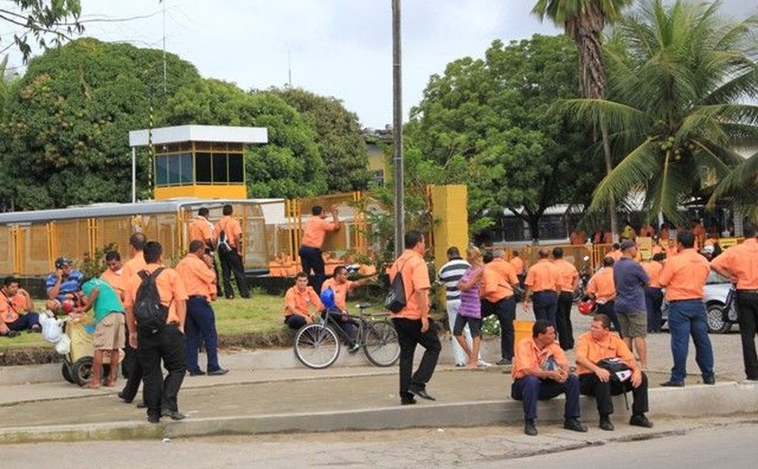 Em Maceió, rodoviários paralisam nesta sexta-feira contra reformas do governo
