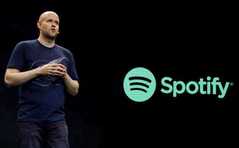 Presidente do Spotify condena Joe Rogan por insultos, mas diz que não vai silenciá-lo