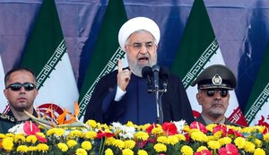 Irã 'aumentará capacidades defensivas' em mísseis, diz presidente