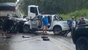 Acidente entre caminhonete e carro de passeio  deixa uma pessoa morta na BR-316, em Atalaia