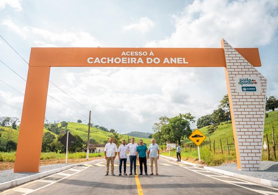 Governo de Alagoas entrega novo acesso à Cachoeira do Anel e pavimentação de ruas em Viçosa