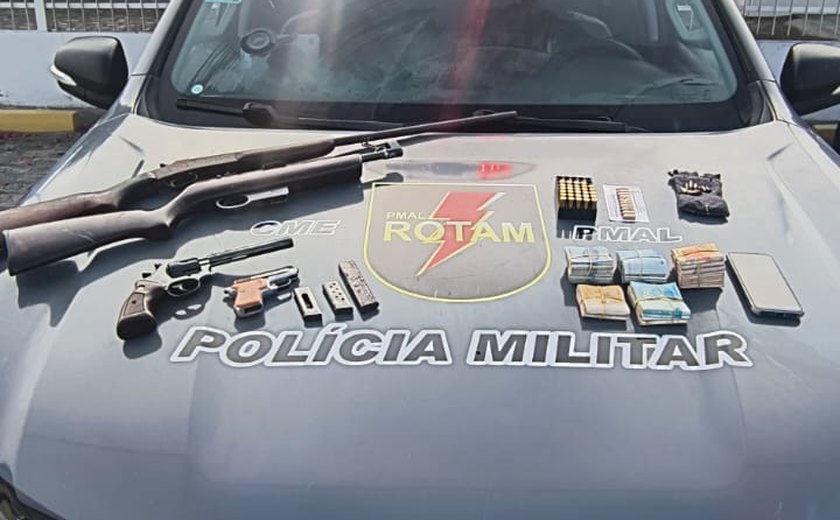 Homem é preso com quatro armas durante ação por violência doméstica em Pão de Açúcar