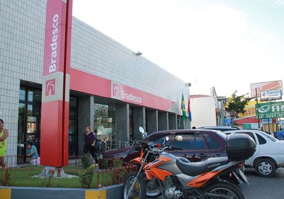 Bancos em Alagoas demitiram 69% a mais neste ano e número chega a 161