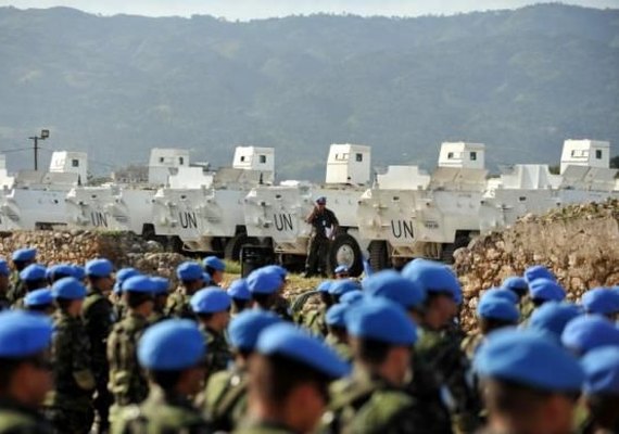 Misto de sentimentos marca saída dos militares brasileiros do Haiti
