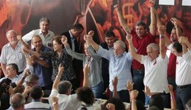 Lula aceita indicação do PT para disputar Presidência e acusa desembargadores de cartel
