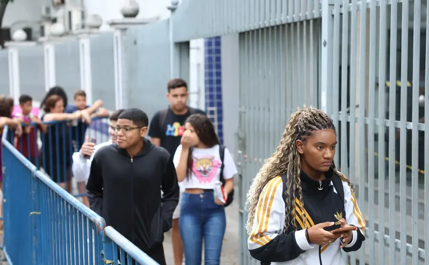 Pré-selecionados no Fies devem complementar inscrição até esta terça