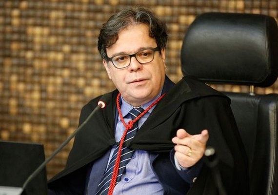 Desembargador Tutmés Airan assina carta em defesa da democracia e comenta sobre o documento
