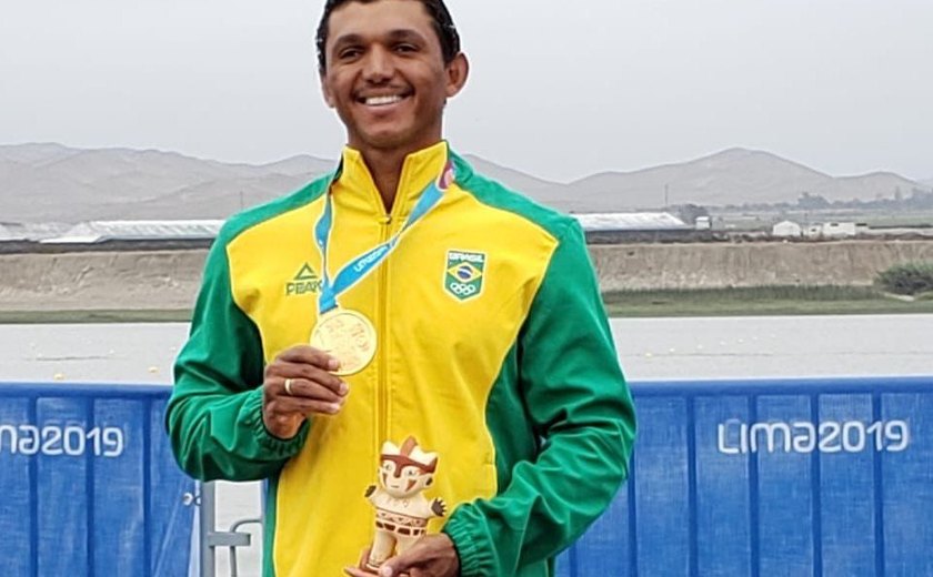 Isaquias Queiroz é ouro no C1 1000m e repete título de Toronto