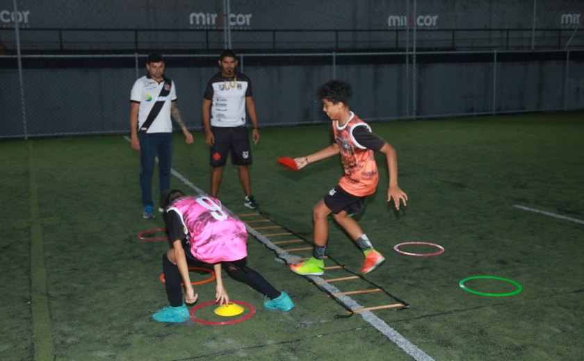 Copa do Mundo renova paixão por futebol e movimenta escolinhas na capital alagoana