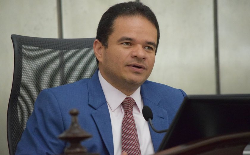 Presidente da Assembleia Legislativa assume interinamente o Governo de Alagoas