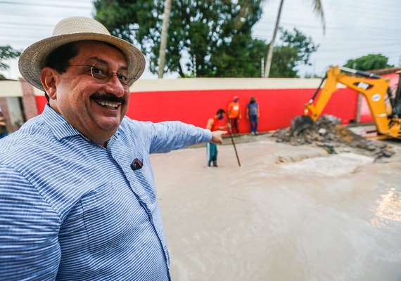 Prefeito concretiza sonho de moradores do Conjunto Padre Cícero, em Rio Largo