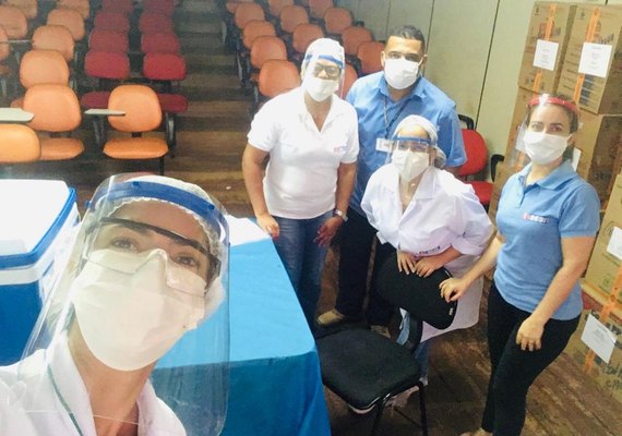 Senai entrega protetores faciais ao Hospital Regional de Santana e ao Sesi/Saúde