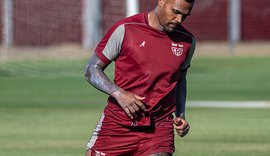 Mikael destaca união do elenco do CRB para buscar reação contra o Criciúma