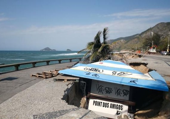 Estrada do Pontal é liberada após obras de contenção na Praia da Macumba, no RJ