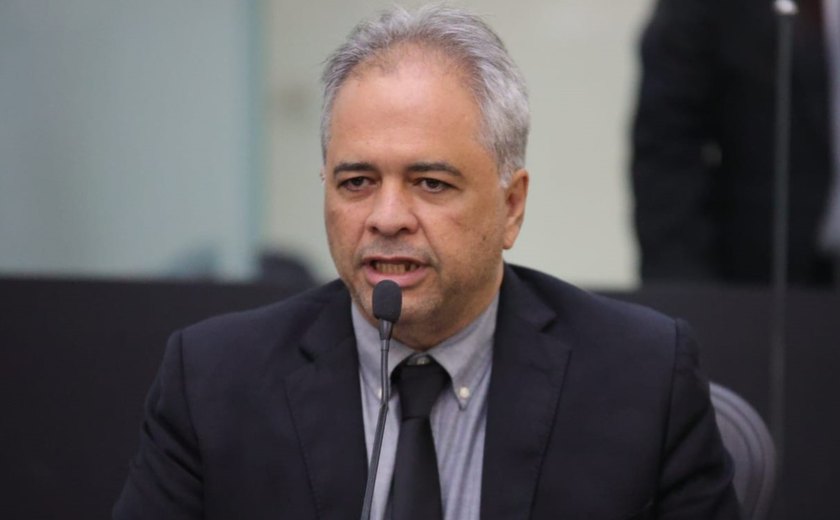 Deputado destaca maior concurso público da história de Alagoas e valorização dos servidores