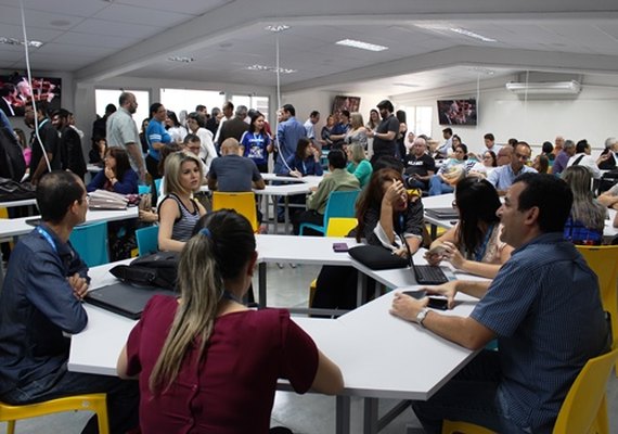 Cesmac promove debate aberto ao público sobre um dos temas mais preocupantes da educação atual