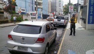 Fiscalização de trânsito coíbe infrações na orla de Maceió durante fim de semana