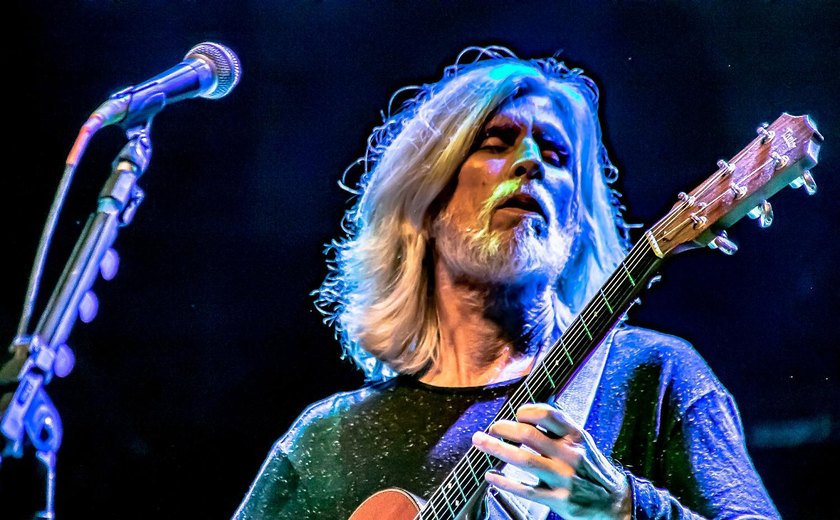 Oswaldo Montenegro faz show especial de 50 anos de carreira em Maceió