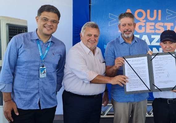 Arthur Lira garante construção de mais 200 casas na Barra de São Miguel