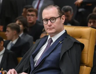 Cristiano Zanin reitera pedido de acesso a dados de celular de Daniel Vorcaro