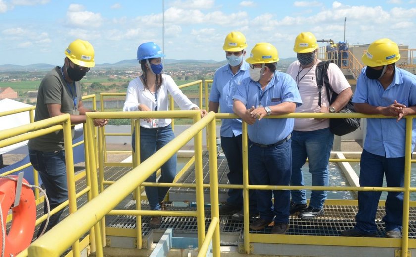 Estação de Tratamento de Água em Arapiraca recebe visita técnica