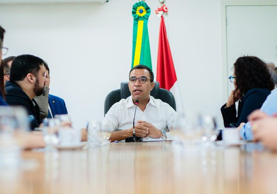 Governo institui programa Avança Alagoas para modernizar o setor público
