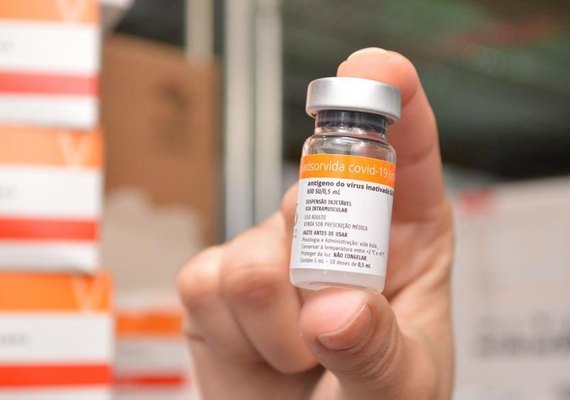 Alagoas inicia distribuição de mais 24.142 doses de vacinas contra a Covid-19