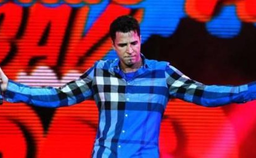 Justiça de Minas Gerais decreta prisão do cantor Latino