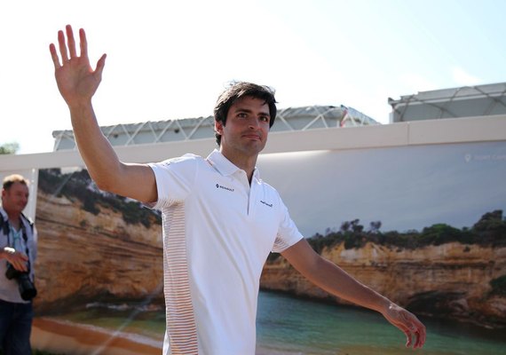 Ferrari anuncia Carlos Sainz no lugar de Sebastian Vettel em 2021