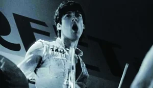 Morre Rob Hirst, baterista do Midnight Oil, aos 70 anos