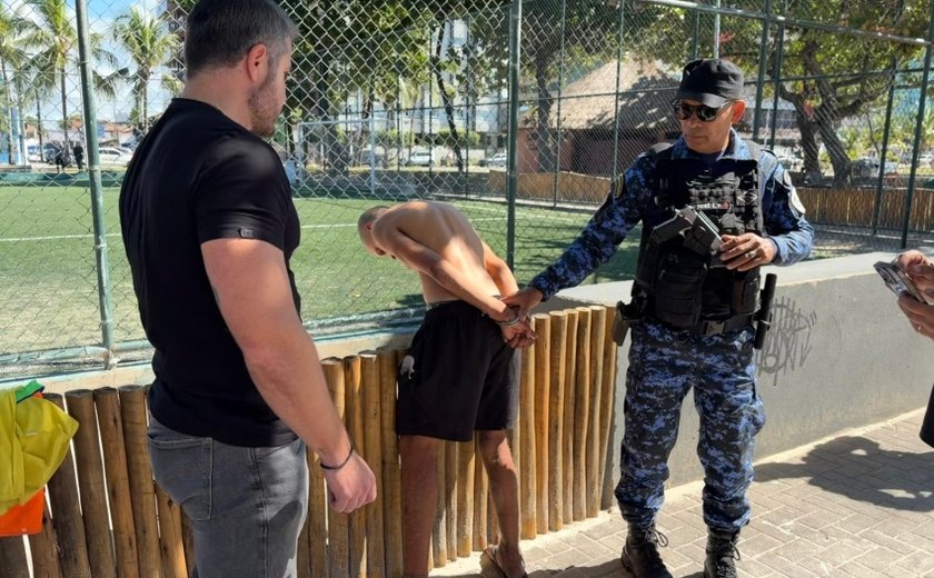 Guarda Municipal prende suspeito de tráfico na orla da Pajuçara