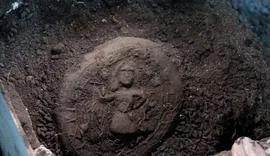 Pão de 1,3 mil anos com imagem de Cristo é encontrado na Turquia