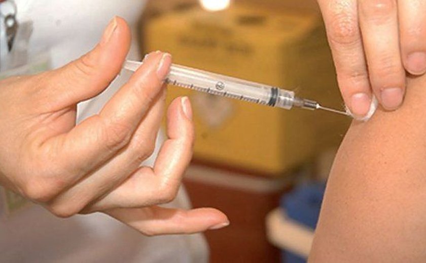 Maceió vacina contra a Influenza neste sábado (19); confira os pontos de imunização
