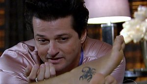 Saiba quem é o namorado de Crô em 'Fina Estampa'