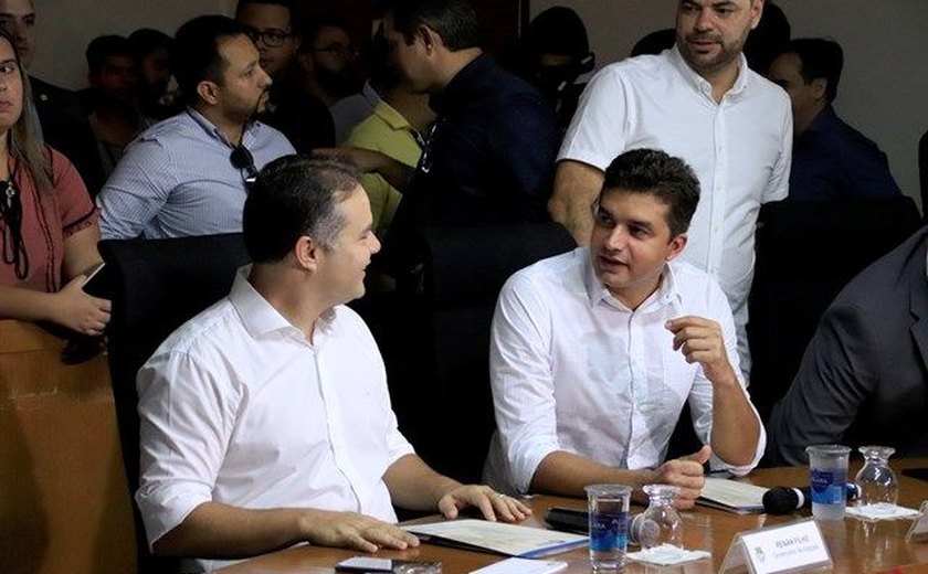 Governador e prefeito se reúnem para discutir plano de saneamento básico de Maceió