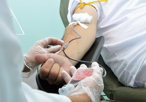 Vítimas do coronavírus não podem doar sangue por três meses, diz Hemoal