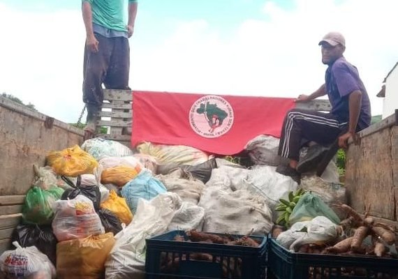 MST doa 12 toneladas de alimentos em Alagoas nesta sexta-feira