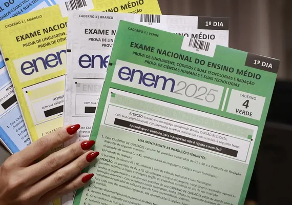 Enem 2025: candidatos fazem prova de matemática e ciências da natureza