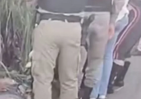 Duas mulheres morrem atropeladas por caminhão enquanto faziam caminhada