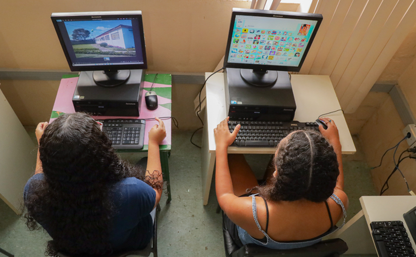 Ministério das Comunicações inaugura Centro de Recondicionamento de Computadores em Maceió para população de baixa renda