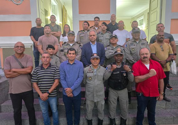 Deputado Silvio Camelo, líder do governo, articula apoio de militares para avanço de projetos da PM e Corpo de Bombeiros