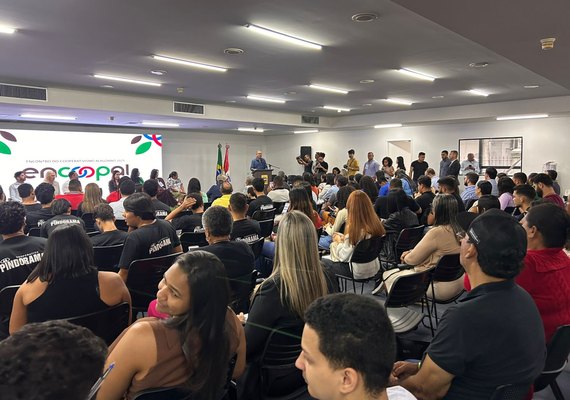 Soluções para as cooperativas são apresentadas durante o ENCOOPAL 2025